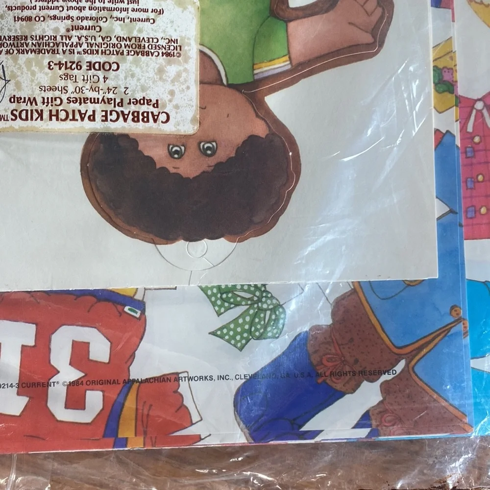 1974 Current ®️ Cabbage Patch Kids ®️ paper playmates Gift Wrap and Gift Tags - Picture 4 of 4